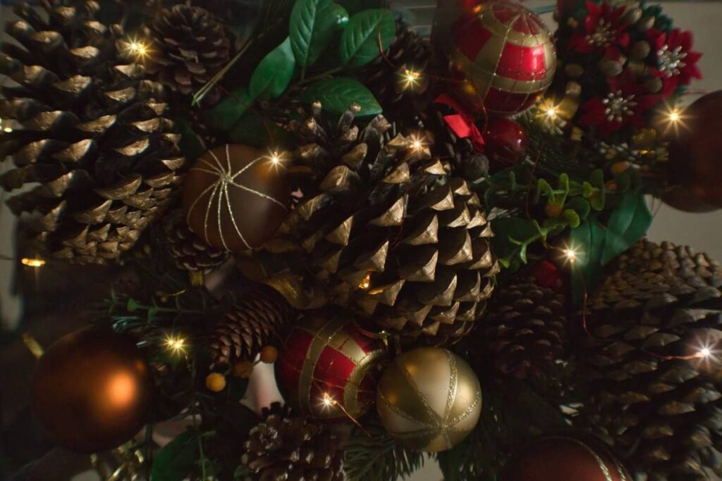 23 Pinecone Craft Ideas That’ll Make Your Christmas Look Like Martha Stewart’s (Minus the Stress)